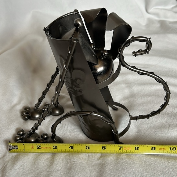 Metal Sculpture Wine Bottle Holder / Steampunk - Picture 11 of 12